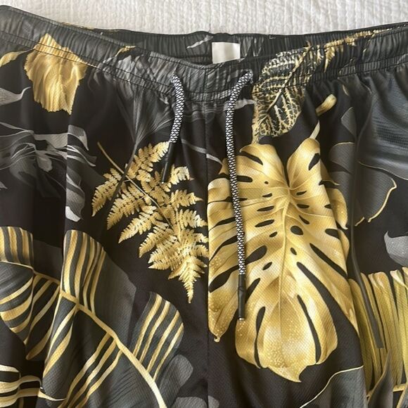 Mens Hawaiian Swim Trunks - Picture 2 of 6